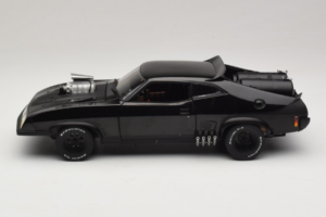 Ford Falcon XB Interceptor Mad Max 2 The Road Warrior AUTOart 1:18 72745 Metalli — kuva 4 / 8