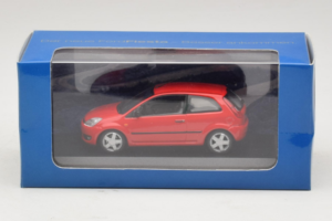 Ford Fiesta Mk5 2-Door Punainen Minichamps 1:43 FIESTA004 Metalli — kuva 4 / 4