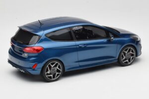 Ford Fiesta Mk8 ST Sininen DNA 1:18 DNA000092 Hartsi — kuva 2 / 6