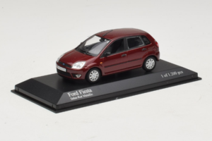 Ford Fiesta Mk5 Punainen Metallic Minichamps 1:43 400081101 Metalli — kuva 2 / 4