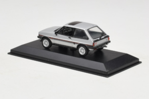 Ford Fiesta XR2 Hopea Minichamps 1:43 400085160 Metalli — kuva 3 / 4