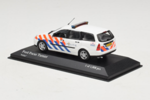 Ford Focus Turnier Politie Minichamps 1:43 430087092 Metalli — kuva 3 / 4