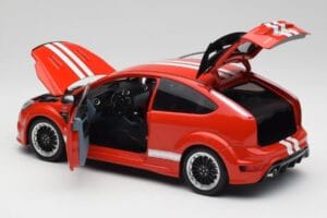 Ford Focus RS LM Classic Edition Race Red 1967 Ford Mk IV Tribute Minichamps 1:18 100080067 Metalli — kuva 5 / 8