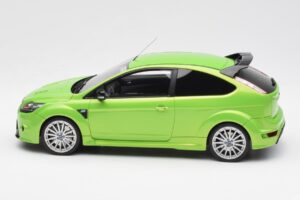 Ford Focus RS Mk2 Vihreä Otto 1:18 OT381 Hartsi — kuva 3 / 6