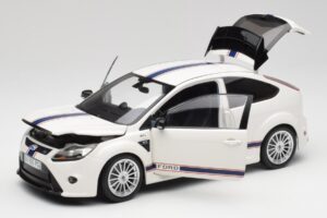 Ford Focus RS Mk2 LM Classic Valkoinen Mk IIb Tribute Minichamps 1:18 100080167 Metalli — kuva 2 / 8