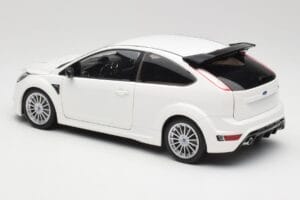 Ford Focus RS Mk2 Valkoinen Minichamps 1:18 100080002 Metalli — kuva 7 / 8