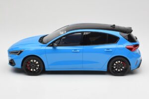 Ford Focus ST Edition Mk4 Azure Blue Otto 1:18 OT1186 Hartsi — kuva 3 / 6