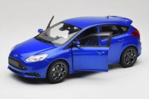 Ford Focus ST Mk2 Blue Metallic Minichamps 1:18 110082001 Metalli — kuva 2 / 8