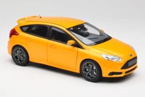 Ford Focus ST Mk2 Tangerine Scream Minichamps 1:18 110082005 Metalli — kuva 6 / 8