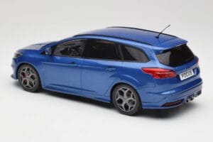 Ford Focus ST Turnier Mk3 Sininen MCG 1:18 MCG18465 Metalli — kuva 5 / 6