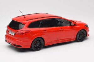 Ford Focus ST Turnier Mk3 Race Red MCG 1:18 MCG18466 Metalli — kuva 2 / 6