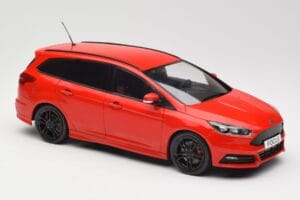 Ford Focus ST Turnier Mk3 Race Red MCG 1:18 MCG18466 Metalli — kuva 4 / 6
