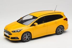 Ford Focus ST Turnier Mk3 Keltainen MCG 1:18 MCG18464 Metalli