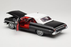 Ford Galaxie 500 Musta Sun Star 1:18 1442 Metalli — kuva 5 / 8