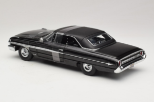 Ford Galaxie 500 Men in Black 3 Movie GreenLight 1:18 15301 Metalli — kuva 5 / 6