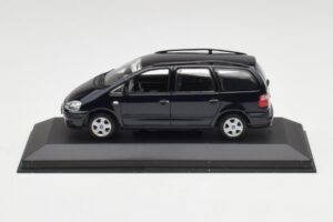 Ford Galaxy Mk1 Sininen Minichamps 1:43 430089501 Metalli