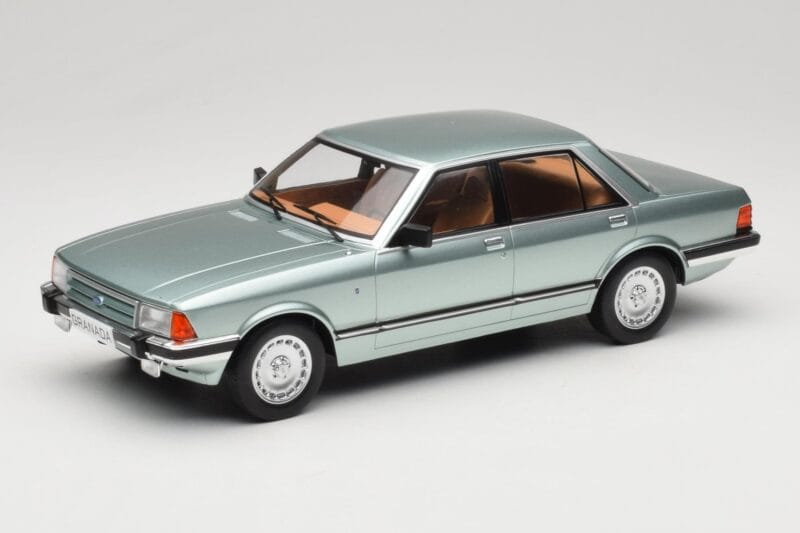 Ford Granada Mk2 2.8 Ghia Light Green Metallic MCG 1:18 MCG18535 Metalli