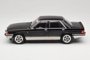 Ford Granada Mk2 2.8 Injection Gray Metallic MCG 1:18 MCG18536 Metalli — kuva 3 / 6