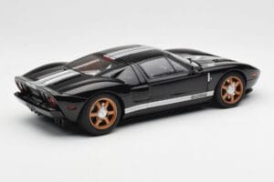 Ford GT Musta Valkoisilla Raidoilla AUTOart 1:18 73023 Metalli — kuva 3 / 8