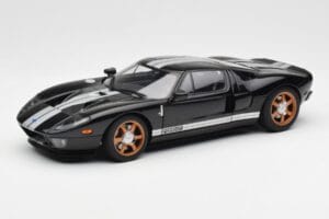 Ford GT Musta Valkoisilla Raidoilla AUTOart 1:18 73023 Metalli