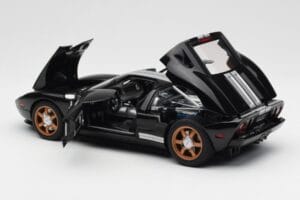 Ford GT Musta Valkoisilla Raidoilla AUTOart 1:18 73023 Metalli — kuva 5 / 8