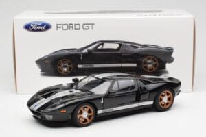 Ford GT Musta Valkoisilla Raidoilla AUTOart 1:18 73023 Metalli — kuva 8 / 8