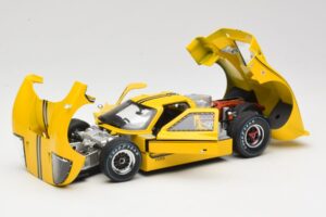 Ford GT40 Mk IV Keltainen 1967 Shelby Collectibles 1:18 31414S Metalli — kuva 2 / 8