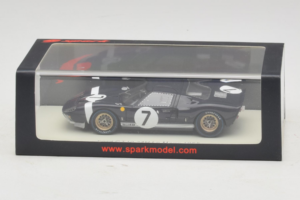 Ford GT40 Mk I #7 B. Bondurant / U. Maglioli 24 Hours of Le Mans 1965 Spark 1:43 S4536 Hartsi — kuva 4 / 4