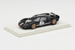 Ford GT40 Mk II #2 B. McLaren / C. Amon Shelby American Winner 24 Hours of Le Mans 1966 Spark 1:43 43LM66-O1 Hartsi — kuva 2 / 4