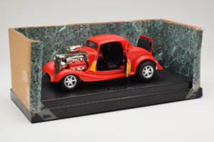 Ford High Tech Punainen Liekin Kanssa American Muscle 1:18 7726 Metalli — kuva 2 / 4