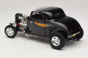 Ford Hot Rod Musta Rydell High Grease ERTL 1:18 36602 Metalli — kuva 5 / 6