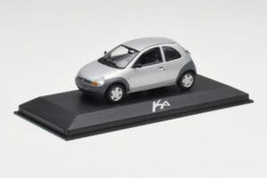 Ford Ka Mk1 Hopean Harmaa Minichamps 1:43 130248 Metalli — kuva 2 / 4