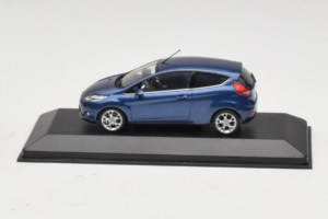 Ford Ka Dark Blue Metallic Minichamps 1:43 FORD004 Metalli