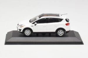 Ford Kuga Mk1 Valkoinen Minichamps 1:43 KUGA001 Metalli