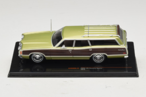 Ford LTD Country Squire Green Bronze IXO 1:43 CLC608N Metalli