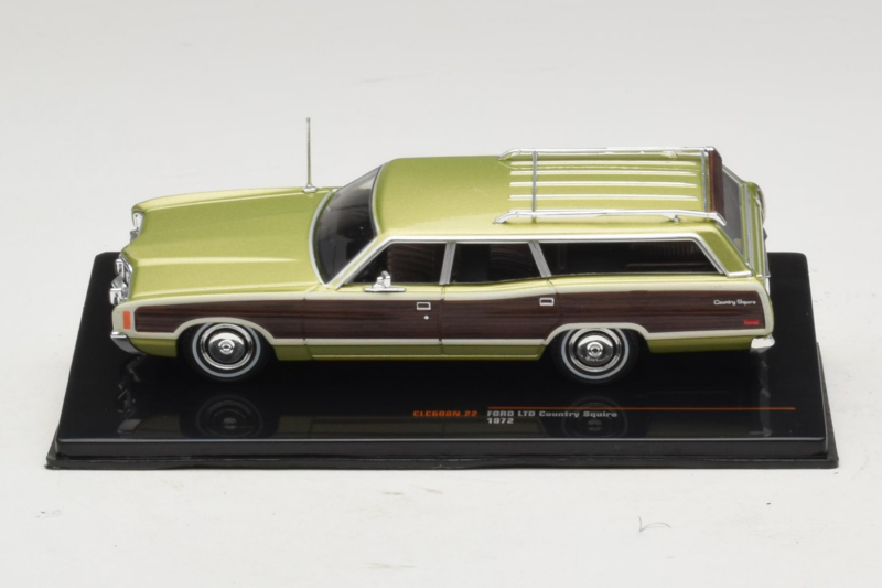 Ford LTD Country Squire Green Bronze IXO 1:43 CLC608N Metalli