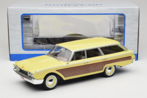 Ford Country Squire Keltainen MCG 1:18 MCG18048 Metalli — kuva 6 / 6
