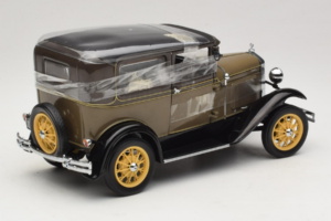 Ford Model A Tudor Chicle Drab Motor City 1:18 41003 Metalli — kuva 2 / 6