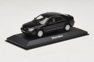 Ford Mondeo Mk3 Musta Minichamps 1:43 MONDEO004 Metalli — kuva 2 / 4