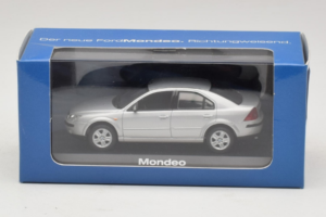 Ford Mondeo Mk3 Sedan Hopea Minichamps 1:43 MONDEO005 Metalli — kuva 4 / 4