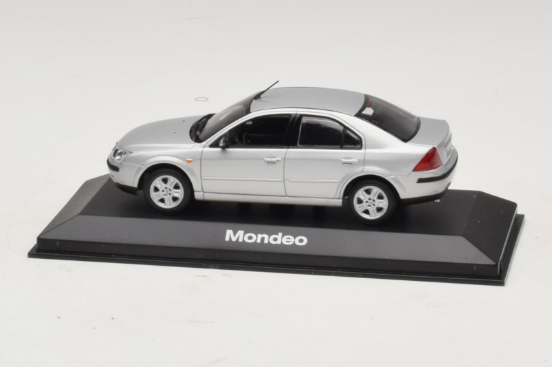 Ford Mondeo Mk3 Sedan Hopea Minichamps 1:43 MONDEO005 Metalli