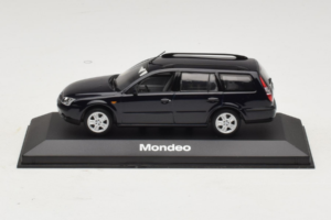 Ford Mondeo Mk3 Touring Musta Minichamps 1:43 MONDEO003 Metalli