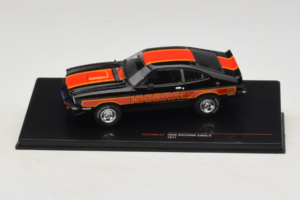 Ford Mustang Cobra II Musta IXO 1:43 CLC599N Metalli