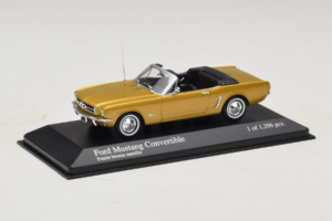 Ford Mustang Avoauto Kulta Minichamps 1:43 400082432 Metalli — kuva 2 / 4