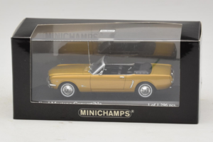 Ford Mustang Avoauto Kulta Minichamps 1:43 400082432 Metalli — kuva 4 / 4