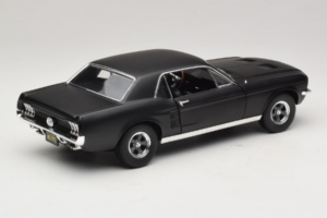 Ford Mustang Creed Movie GreenLight 1:18 13611 Metalli — kuva 3 / 8