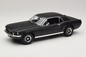 Ford Mustang Creed Movie GreenLight 1:18 13611 Metalli