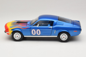 Ford Mustang Cooter's Car Dukes of Hazzard Tomy 1:18 21957P Metalli — kuva 3 / 6