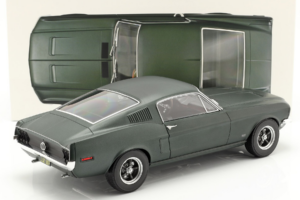 Ford Mustang Fastback Satin Green Metallic Norev 1:12 122702 Metalli — kuva 4 / 5