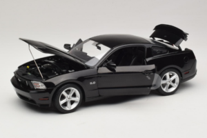 Ford Mustang GT Musta Drive Movie GreenLight 1:18 13609 Metalli — kuva 2 / 8